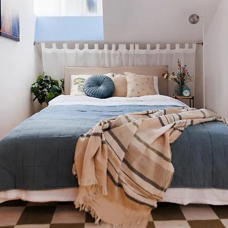 Urban Corner 5min To Republic Square Renovated *