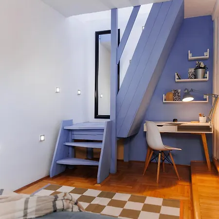 Urban Corner 5min To Republic Square Renovated *