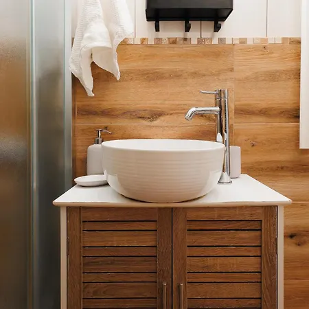 公寓 Urban Corner 5min To Republic Square Renovated *