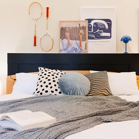 아파트 Urban Corner 5min To Republic Square Renovated