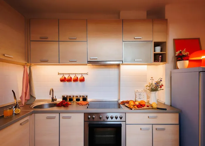 Urban Corner 5min To Republic Square Renovated *